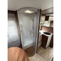 Lmc H737 Sportline Queensbed Hefbed Zonnepaneel Luifel Fietsenrek Foto #2