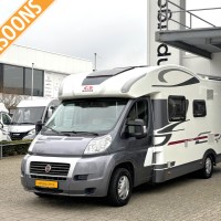 Adria Matrix M 680 SP  uit 2010 Foto #6