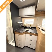 Adria Matrix Plus 670 SC uit 2021 Foto #7