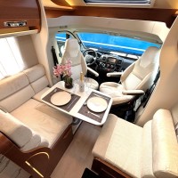 Rapido 650 F  uit 2018 Foto #2