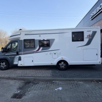 Rapido 696F 9T-Automaat 160PK Queensbed Face To Face Lift-Fietsenrek Foto #6