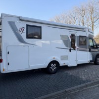 Rapido 696F 9T-Automaat 160PK Queensbed Face To Face Lift-Fietsenrek Foto #7