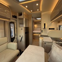 Rapido 696F 9T-Automaat 160PK Queensbed Face To Face Lift-Fietsenrek Foto #12