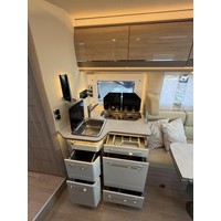 Rapido 696F 9T-Automaat 160PK Queensbed Face To Face Lift-Fietsenrek Foto #15