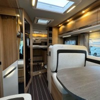 Knaus 700MEG Platinum 9T-Automaat Enkele Bedden Lithium Zonnepaneel Omvormer Foto #17