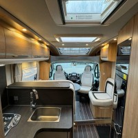 Knaus 700MEG Platinum 9T-Automaat Enkele Bedden Lithium Zonnepaneel Omvormer Foto #1