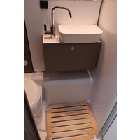 Carado T448 140pk Automaat | Pro + pakket | Hefbed | Nieuw uit voorraad leverbaar | Luifel | Lengtebedden | Grote garage | Panoramaraam boven cabine | Foto #1