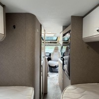 Karmann  Davis 620 Lifestyle 9T-Automaat Enkele Bedden 2X Airco Skyroof Foto #1