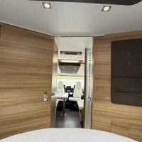 Adria Sonic Plus 700 DC Quensbed EP Level 2X Airco Hefbed Zonnepaneel Foto #26