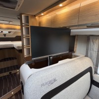 Knaus 700MEG Platinum 9T-Automaat Enkele Bedden Lithium Zonnepaneel Omvormer Foto #13