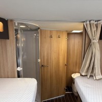 Knaus 700MEG Platinum 9T-Automaat Enkele Bedden Lithium Zonnepaneel Omvormer Foto #24