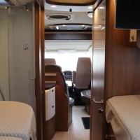 Carthago C-TOURER I 149 LE 150pk Automaat | Omvormer | Zonnepanelen | Hefbed | Dubbele bodem | Maxxfan | Lengtebedden | Dubbele huishoudaccu | Gescheiden douche | Foto #1