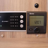 Carado T338 165pk Automaat | BR Systeem | LPG installatie | Lengtebedden | Omvormer | Lithium | Oven | Zonnepanelen | Bearlock | Edition25 | Foto #20