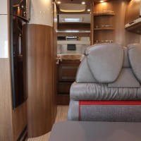 Carthago C-TOURER I 149 LE 150pk Automaat | Omvormer | Zonnepanelen | Hefbed | Dubbele bodem | Maxxfan | Lengtebedden | Dubbele huishoudaccu | Gescheiden douche | Foto #10