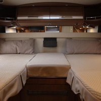 Carthago C-TOURER I 149 LE 150pk Automaat | Omvormer | Zonnepanelen | Hefbed | Dubbele bodem | Maxxfan | Lengtebedden | Dubbele huishoudaccu | Gescheiden douche | Foto #16