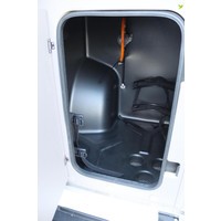 LMC Innovan 640 140pk Automaat | Lengtebedden | Luifel | Panoramadak | Inlegramen | Cruise Control | Nieuw uit voorraad leverbaar | Foto #22