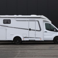 Etrusco T6.9 SF Complete Selection 155pk | Lengtebedden | Luifel | Grote Garage | Achteruitrijcamera | Lichtmetalen Velgen | Foto #3