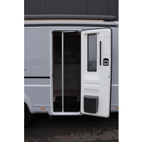 Lmc Cruiser 750 EF 180pk Automaat | Dieselverwarming | Face to face | LED Koplampen | Lengtebedden | Gescheiden douche | Nieuw uit voorraad leverbaar | Foto #4