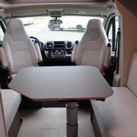 Lmc Cruiser 750 EF 180pk Automaat | Dieselverwarming | Face to face | LED Koplampen | Lengtebedden | Gescheiden douche | Nieuw uit voorraad leverbaar | Foto #9