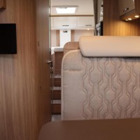 Burstner  Ixeo Time 726 G 165pk | 5e zitplaats | Zonnepanelen | Hefbed | Achteruitrijcamera| Thule lift fietsendrager | Lengtebedden | Bearlock | Foto #8