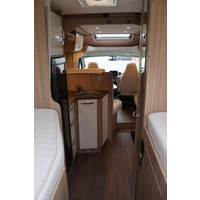 Burstner  Ixeo Time 726 G 165pk | 5e zitplaats | Zonnepanelen | Hefbed | Achteruitrijcamera| Thule lift fietsendrager | Lengtebedden | Bearlock | Foto #20