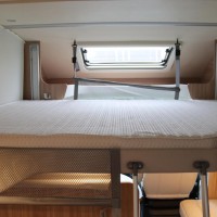 Burstner  Ixeo Time 726 G 165pk | 5e zitplaats | Zonnepanelen | Hefbed | Achteruitrijcamera| Thule lift fietsendrager | Lengtebedden | Bearlock | Foto #22