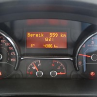 Burstner  Ixeo Time 726 G 165pk | 5e zitplaats | Zonnepanelen | Hefbed | Achteruitrijcamera| Thule lift fietsendrager | Lengtebedden | Bearlock | Foto #26