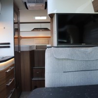 Hymer BMC-T 580 Automaat | Levelsysteem | BR systeem | Zonnepanelen | Omvormer | Dakairco | SLC chassis | HEO safe sloten | Buitendouche | Foto #46