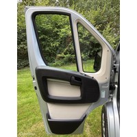 Bürstner Travel Van T 620  Fiat 2.3 130pk Euro 5 | Enkele-bedden | Douche/ wc | Garage | Incl 2 Scooters | 72dkm | TOPSTAAT Foto #35