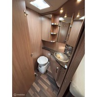 Knaus Sky Ti 700 MEG Fiat 2.3 130pk Euro 5 | Enkele-bedden | Aparte Douche/ wc | Garage | Fietsendrager | 85dkm | TOPSTAAT Foto #6