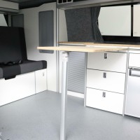 Volkswagen Transporter Buscamper 2.0TDI 140Pk Lang California-look | 4-zitpl./4-slaapplaatsen | Slaaphefdak |NW.STAAT Foto #2