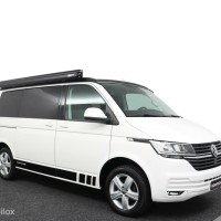 Volkswagen Transporter 6.1 Buscamper 2.0TDI 150Pk Aut/ DSG-7 Inbouw nieuw California-look | 4-Pers | Slaap-hefdak |NWST Foto #25