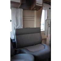 Carthago C-Tourer I 150 QB 170pk Automaat | Zo goed als nieuw | Queensbed | Gescheiden douche | Dubbele bodem | Hefbed | Luxe | LED koplampen | Foto #41