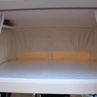 Carthago C-Tourer I 150 QB 170pk Automaat | Zo goed als nieuw | Queensbed | Gescheiden douche | Dubbele bodem | Hefbed | Luxe | LED koplampen | Foto #8