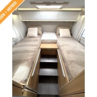 Adria Matrix Plus 670 DL uit 2021 Foto #3