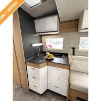 Adria Matrix Plus 670 DL uit 2021 Foto #8