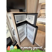 Rapido 696F Automaat Queensbed Levelsysteem Litium Zonnepanelen Omvormer Foto #19