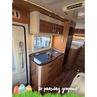 Hymer B 674 SL Automaat Enkele Bedden E&amp;P Level Boven kasten Foto #18