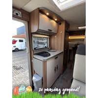 Weinsberg 600 MEG CaraCompact Enkele Bedden Luifel 2X Airco Foto #11