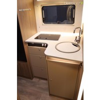 Carado T448 Pro+ 140pk Fiat | 1e Eigenaar | Origneel NL | Lengtebedden | Hefbed | Ruime indeling | Bearlock | Lift Fietsendrager | Foto #10