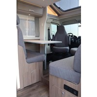 Carado T448 140pk Automaat | Pro + pakket | Hefbed | Nieuw uit voorraad leverbaar | Luifel | Lengtebedden | Grote garage | Panoramaraam boven cabine | Foto #6