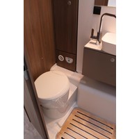 Carado T448 140pk Automaat | Pro + pakket | Hefbed | Nieuw uit voorraad leverbaar | Luifel | Lengtebedden | Grote garage | Panoramaraam boven cabine | Foto #21