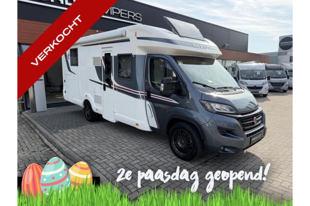 Rapido 696F Automaat Queensbed Levelsysteem Litium Zonnepanelen Omvormer