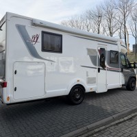 Rapido 696F Automaat Queensbed Levelsysteem Litium Zonnepanelen Omvormer Foto #5