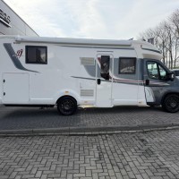 Rapido 696F Automaat Queensbed Levelsysteem Litium Zonnepanelen Omvormer Foto #7