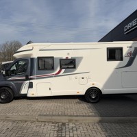 Rapido 696F Automaat Queensbed Levelsysteem Litium Zonnepanelen Omvormer Foto #8