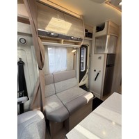 Rapido 696F Automaat Queensbed Levelsysteem Litium Zonnepanelen Omvormer Foto #12