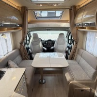 Rapido 696F Automaat Queensbed Levelsysteem Litium Zonnepanelen Omvormer Foto #14