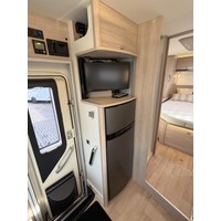 Rapido 696F Automaat Queensbed Levelsysteem Litium Zonnepanelen Omvormer Foto #18