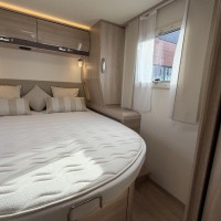 Rapido 696F Automaat Queensbed Levelsysteem Litium Zonnepanelen Omvormer Foto #22